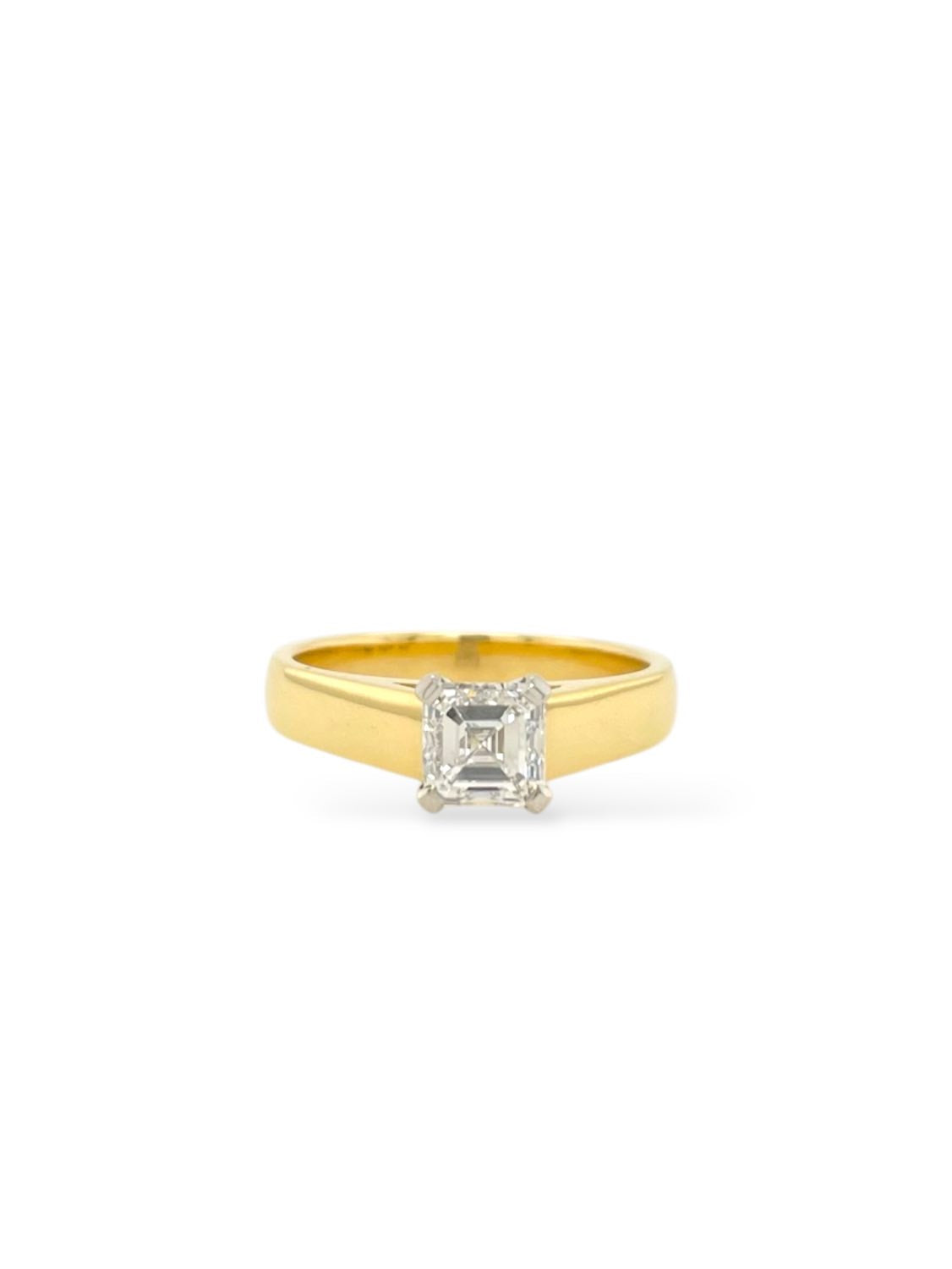 18ct Asscher Cut 1.00ct Diamond Ring