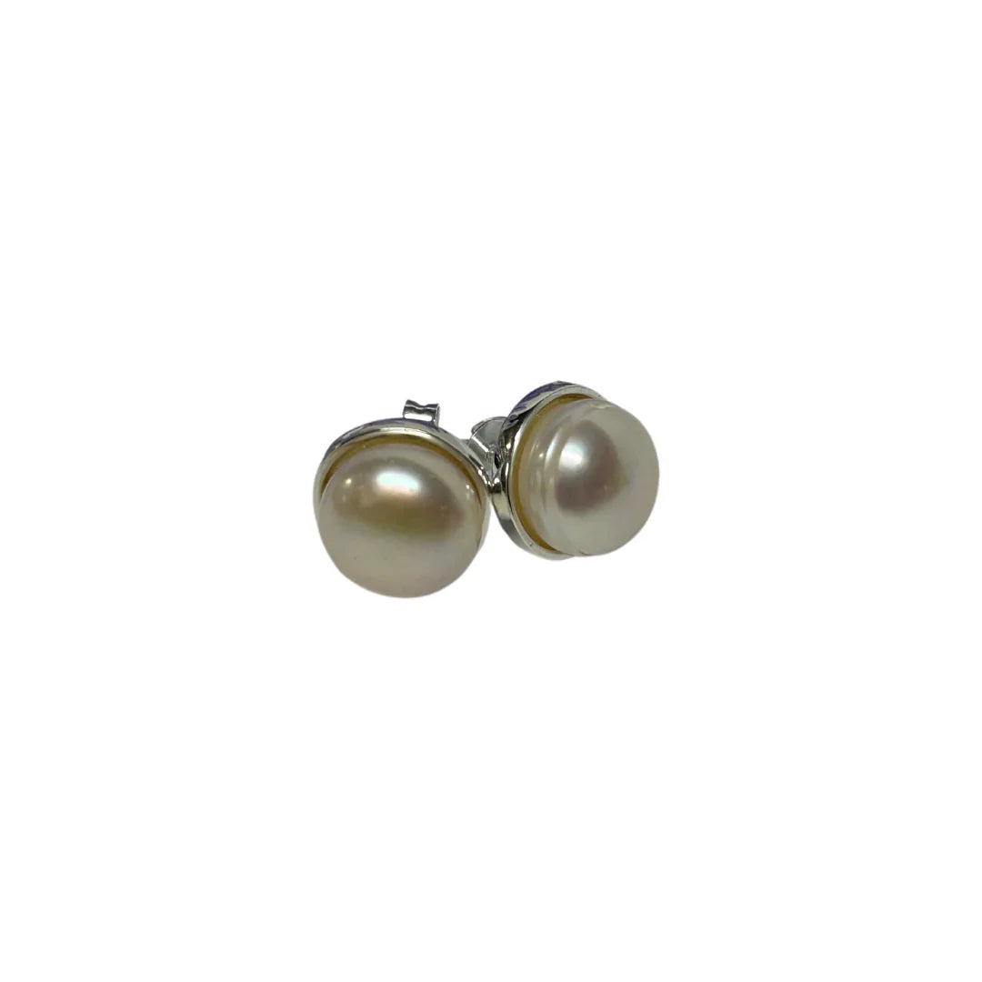 Sterling Silver Classic Freshwater Pearl Studs