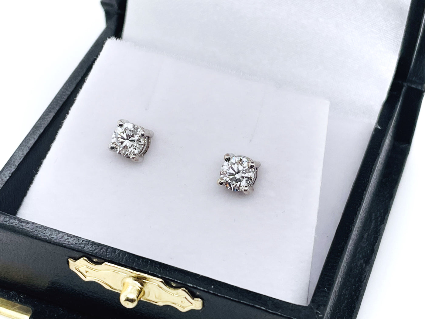0.80tdw Diamond Solitaire Stud Earrings