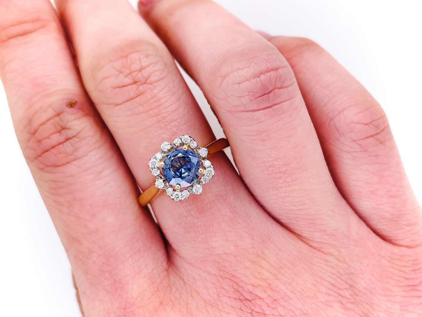 18ct Ceylonese Sapphire and Diamond Ring